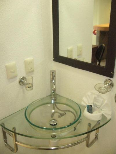 Madero Suites Coatzacoalcos Phòng bức ảnh