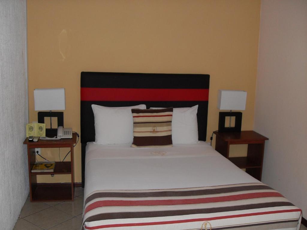 Madero Suites Coatzacoalcos Phòng bức ảnh