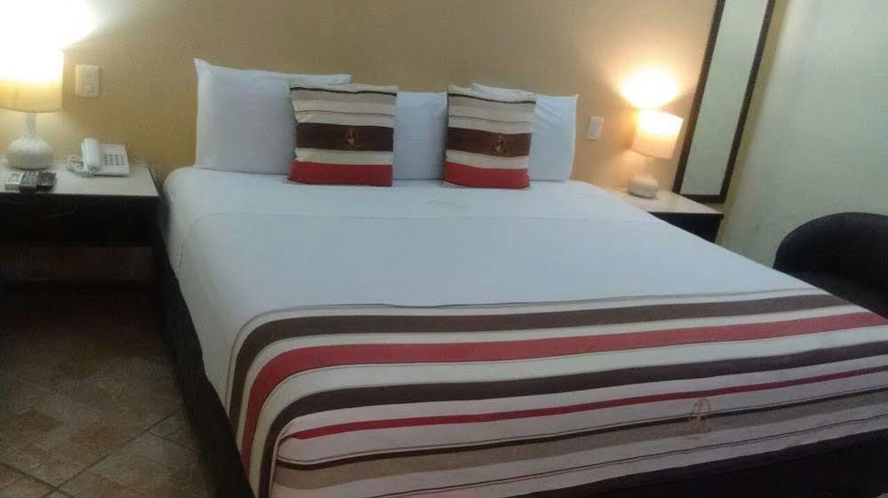 Madero Suites Coatzacoalcos Ngoại thất bức ảnh